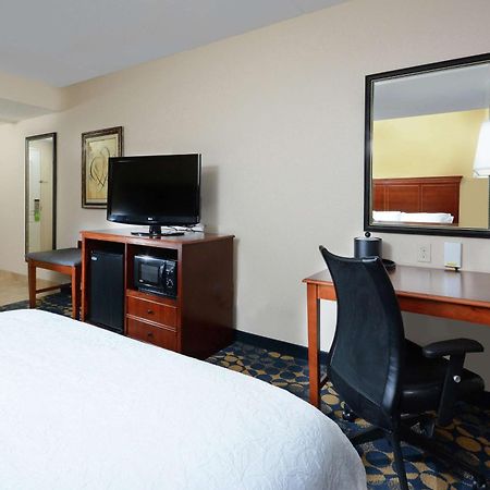 Hampton Inn&Suites Huntersville Buitenkant foto