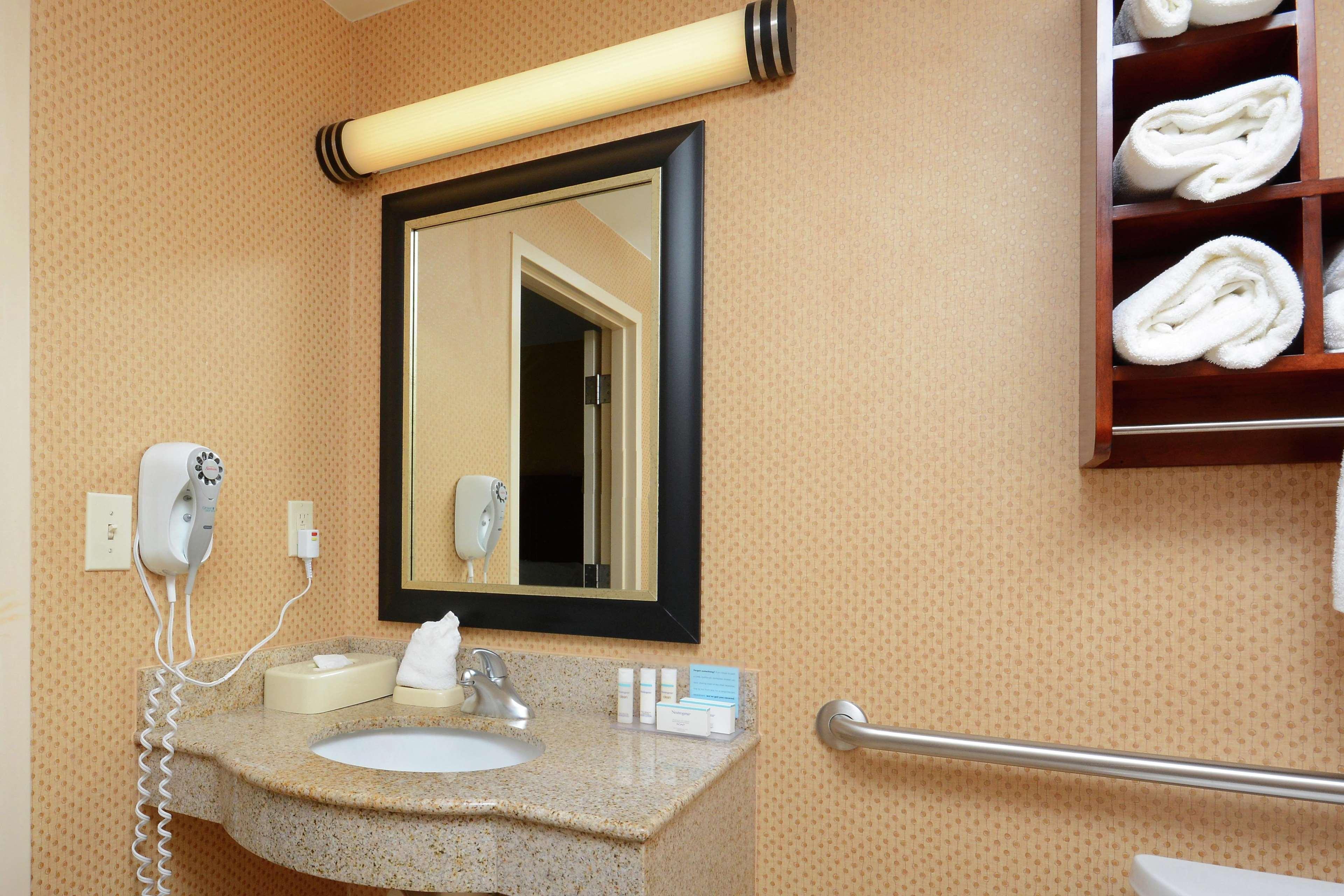 Hampton Inn&Suites Huntersville Buitenkant foto